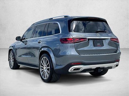 New 2026 Mercedes-Benz GLS 580 4MATIC image 3