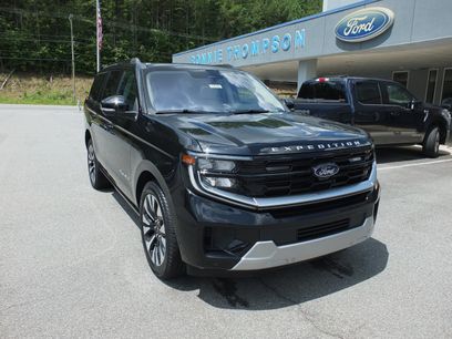 Used 2025 Ford Expedition Platinum w/ Driver's Package