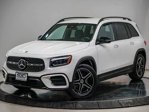 Used 2025 Mercedes-Benz GLB 250 image 1