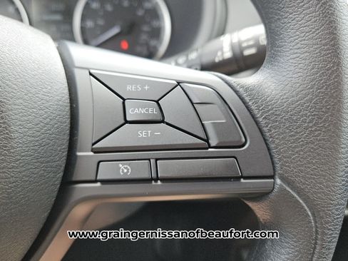 Used 2025 Nissan Kicks Play S FWD image 13