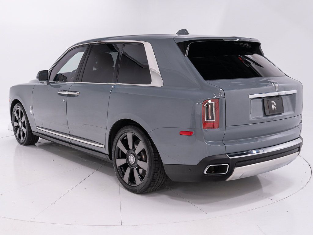 Certified 2022 Rolls-Royce Cullinan w/ Technology Package AWD/4WD image 3