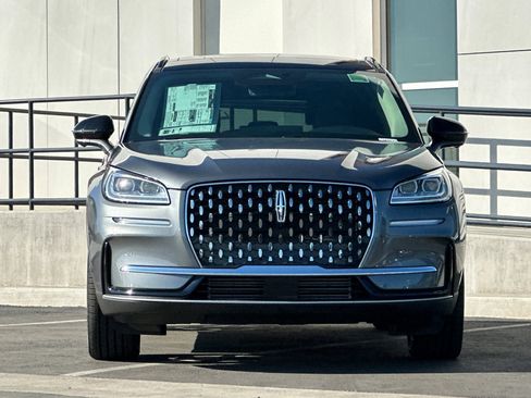 New 2025 Lincoln Corsair Reserve image 8