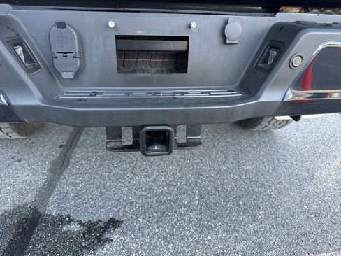 Used 2024 Ford F150 Lightning Lariat image 28