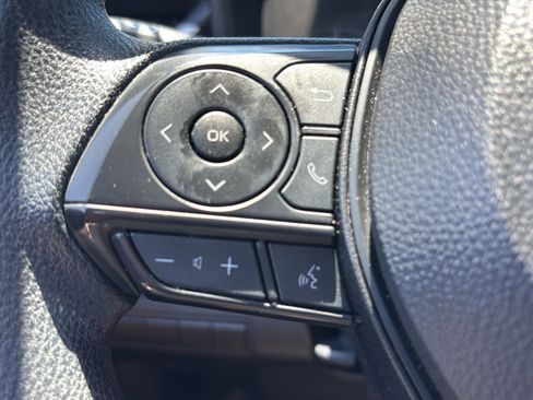 Used 2025 Toyota Corolla LE FWD image 23