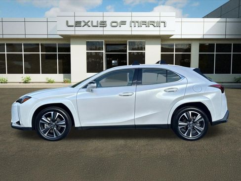 Used 2025 Lexus UX 300h FWD w/ Accessory Package (Z2) image 2