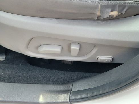 Used 2014 Subaru Forester 2.5i Touring AWD/4WD image 21