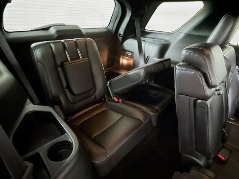 Used 2018 Ford Explorer Limited AWD/4WD image 28