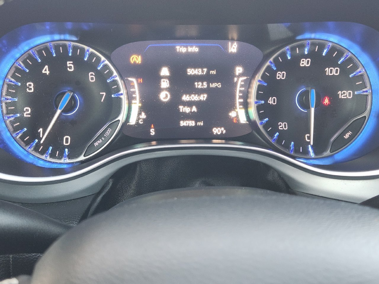 Used 2025 Chrysler Pacifica Limited FWD image 15