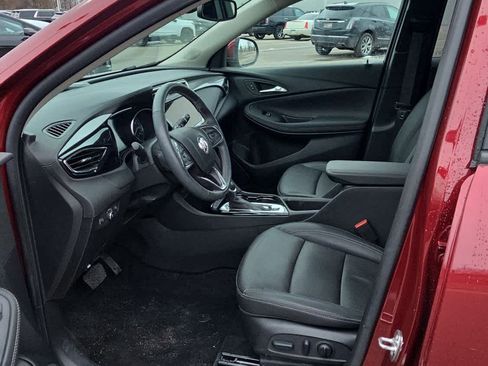 Used 2023 Buick Encore GX Essence w/ Experience Buick Package image 5