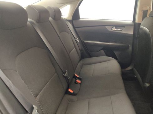 Used 2019 Kia Forte LXS FWD image 19