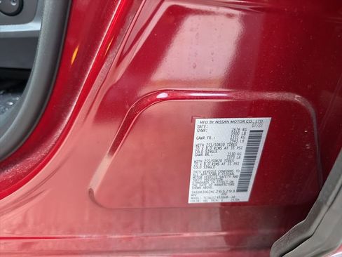 Used 2022 Nissan Pathfinder Platinum w/ Cargo Package FWD image 7