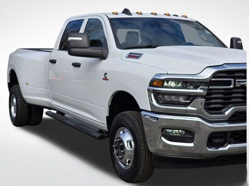 New 2026 RAM 3500 Tradesman AWD/4WD image 43