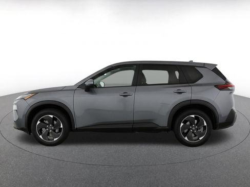 Used 2025 Nissan Rogue SV FWD image 4
