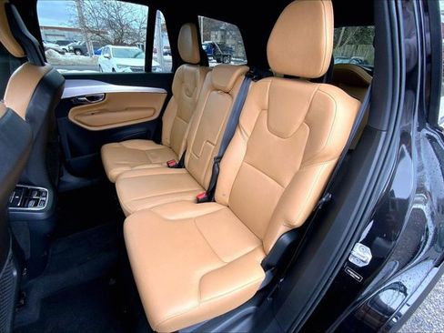 Used 2018 Volvo XC90 T5 Momentum w/ Convenience Package image 25