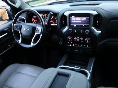 Used 2021 Chevrolet Silverado 1500 LT Trail Boss w/ Convenience Package II image 20