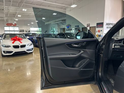 Used 2023 Audi Q8 Premium Plus w/ Premium Plus Package image 9