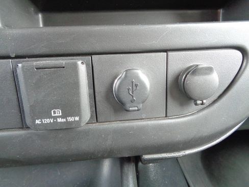 Used 2018 GMC Savana 3500 LT w/ LT Preferred Equipment Group image 70