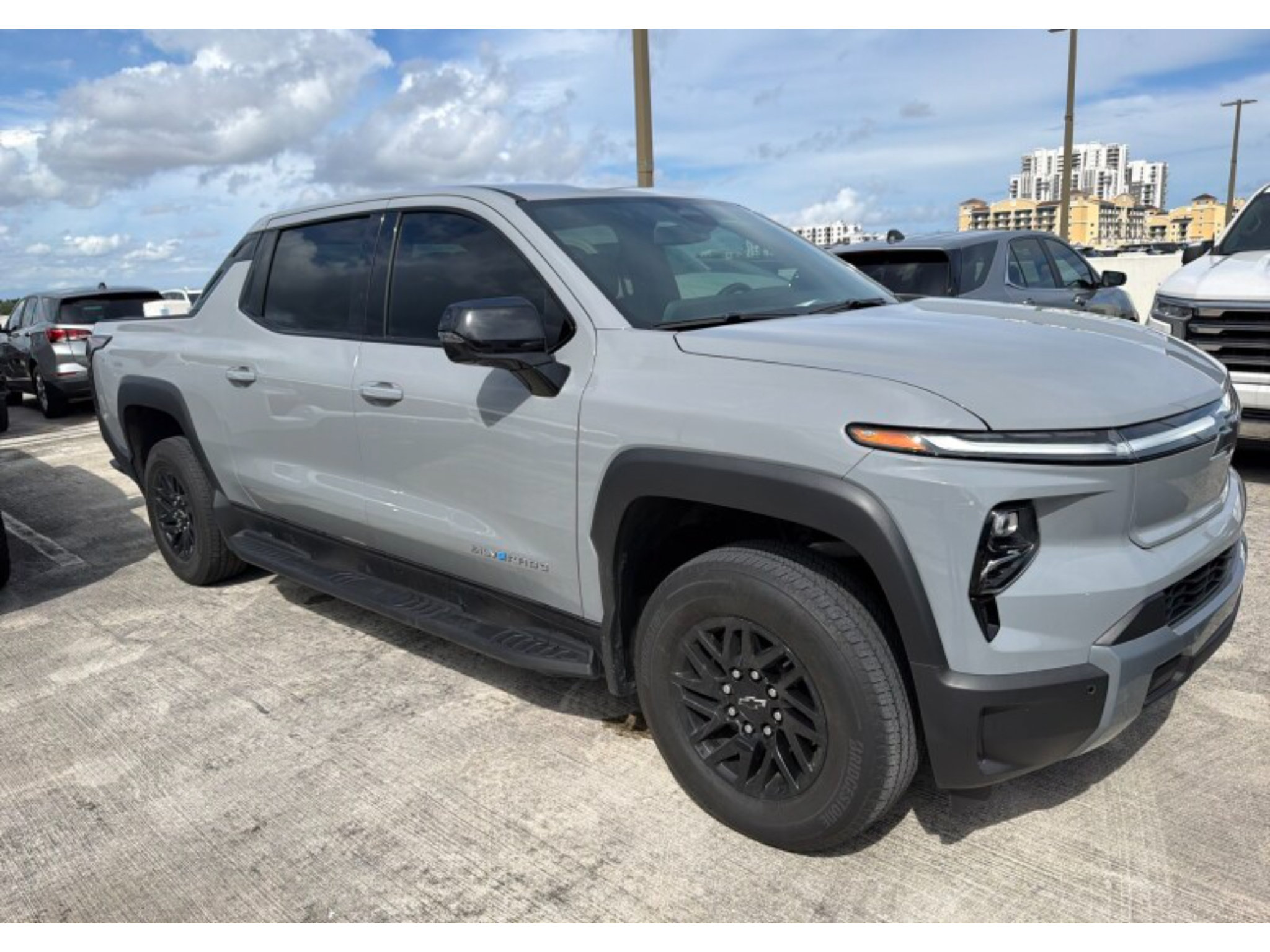 Used 2025 Chevrolet Silverado EV LT AWD/4WD image 2