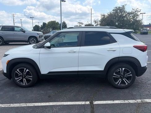 Certified 2023 Chevrolet TrailBlazer LT FWD image 10