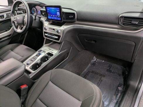 Used 2022 Ford Explorer XLT w/ Class IV Trailer Tow Package image 29