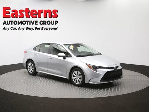 Used 2022 Toyota Corolla LE FWD image 47
