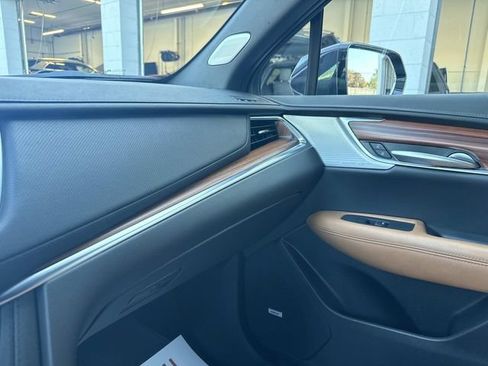 Certified 2024 Cadillac XT5 Premium Luxury AWD/4WD image 47