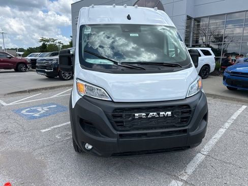 New 2025 RAM ProMaster 2500 w/ Convenience Group image 9