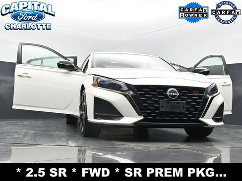 Used 2023 Nissan Altima 2.5 SR w/ SR Premium Package FWD image 38