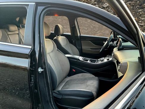 Used 2023 Hyundai Santa Fe SE w/ Cargo Package image 7