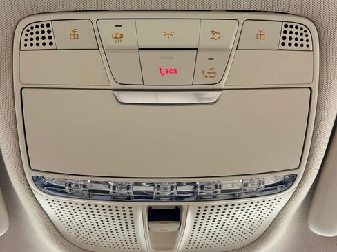 Used 2021 Mercedes-Benz C 300 4MATIC Sedan image 22