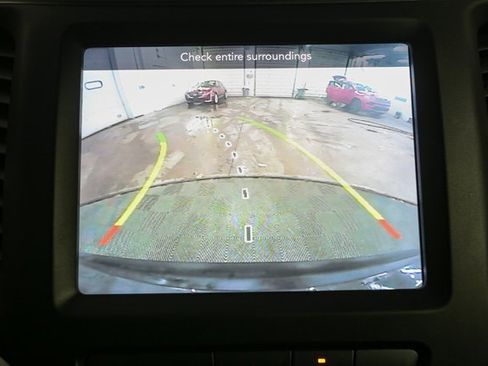 Used 2022 Jeep Cherokee Latitude w/ Sun & Sound Group image 27