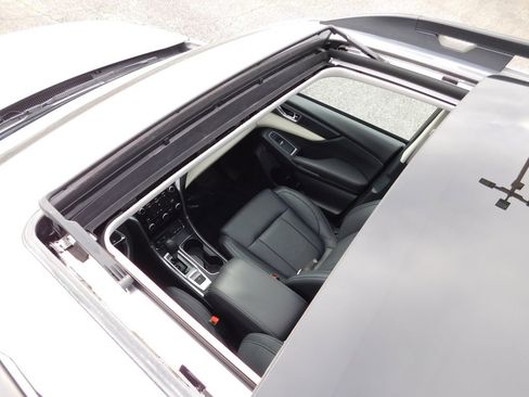 Used 2021 Subaru Ascent Limited w/ Technology Package image 12