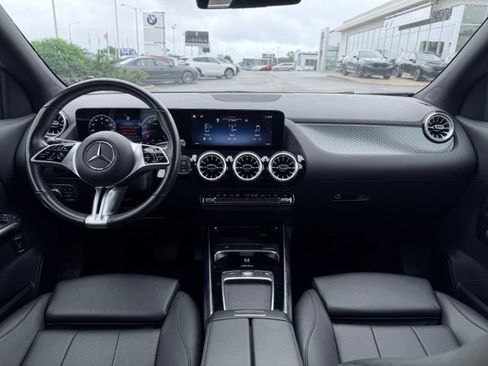 Used 2025 Mercedes-Benz GLA 250 4MATIC image 24