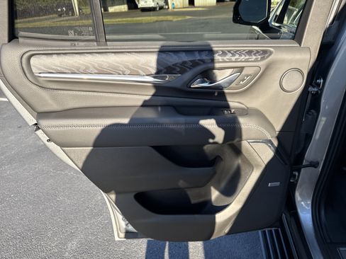 Used 2023 GMC Yukon Denali image 27