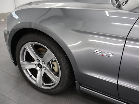 Used 2014 Ford Mustang GT Premium RWD image 32
