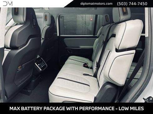 Used 2024 Rivian R1S Adventure Dual AWD/4WD image 24