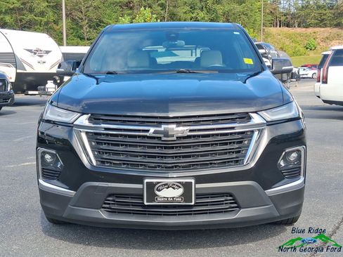 Used 2023 Chevrolet Traverse LS w/ Safety Package image 8