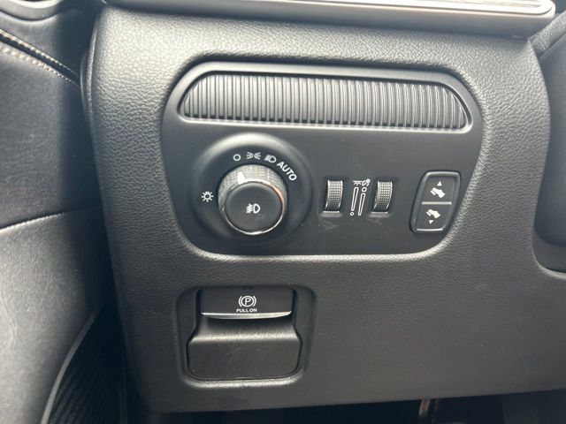 Used 2024 Jeep Wagoneer Series II w/ Flexible Seating Group AWD/4WD image 23
