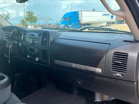 Used 2008 Chevrolet Silverado 1500 LT w/ Texas Edition RWD image 21