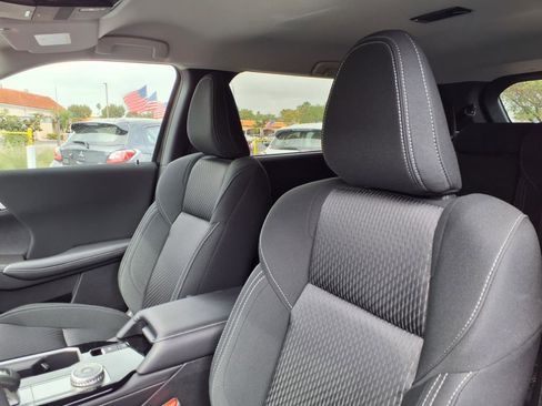 New 2025 Mitsubishi Outlander ES image 12