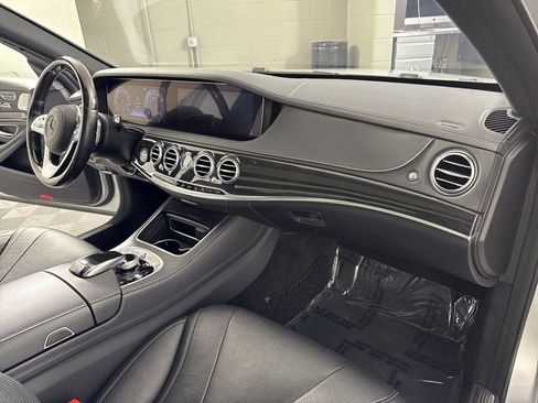 Used 2018 Mercedes-Benz S 450 Sedan image 19