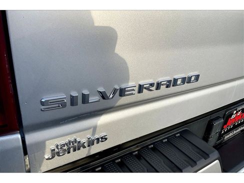 Used 2023 Chevrolet Silverado 3500 High Country w/ Z71 Off-Road Package image 33