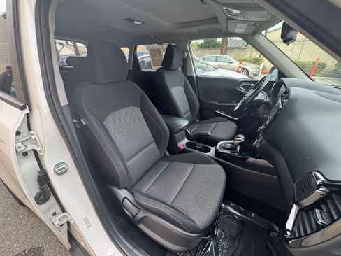 Used 2021 Kia Soul EX image 39