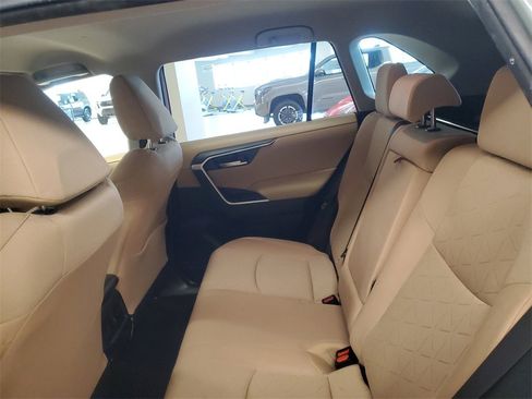 Used 2020 Toyota RAV4 XLE image 10