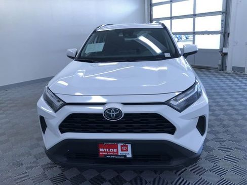 Used 2025 Toyota RAV4 XLE AWD/4WD image 15