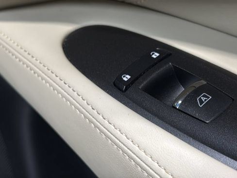 Used 2019 INFINITI QX60 Pure AWD/4WD image 12