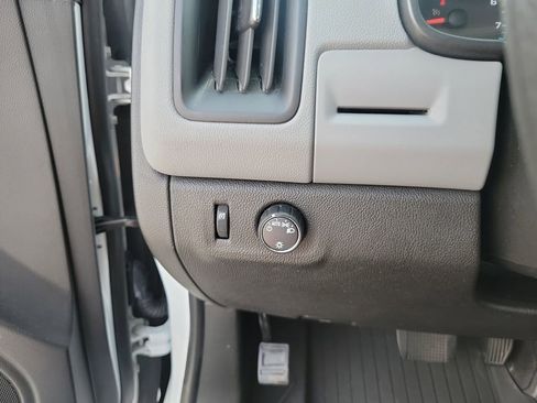 Used 2022 Chevrolet Colorado W/T w/ Custom Special Edition RWD image 30
