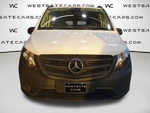 Used 2017 Mercedes-Benz Metris image 4
