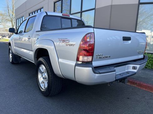 Used 2006 Toyota Tacoma PreRunner image 3