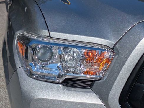 Used 2023 Toyota Tacoma 4x4 Double Cab image 10